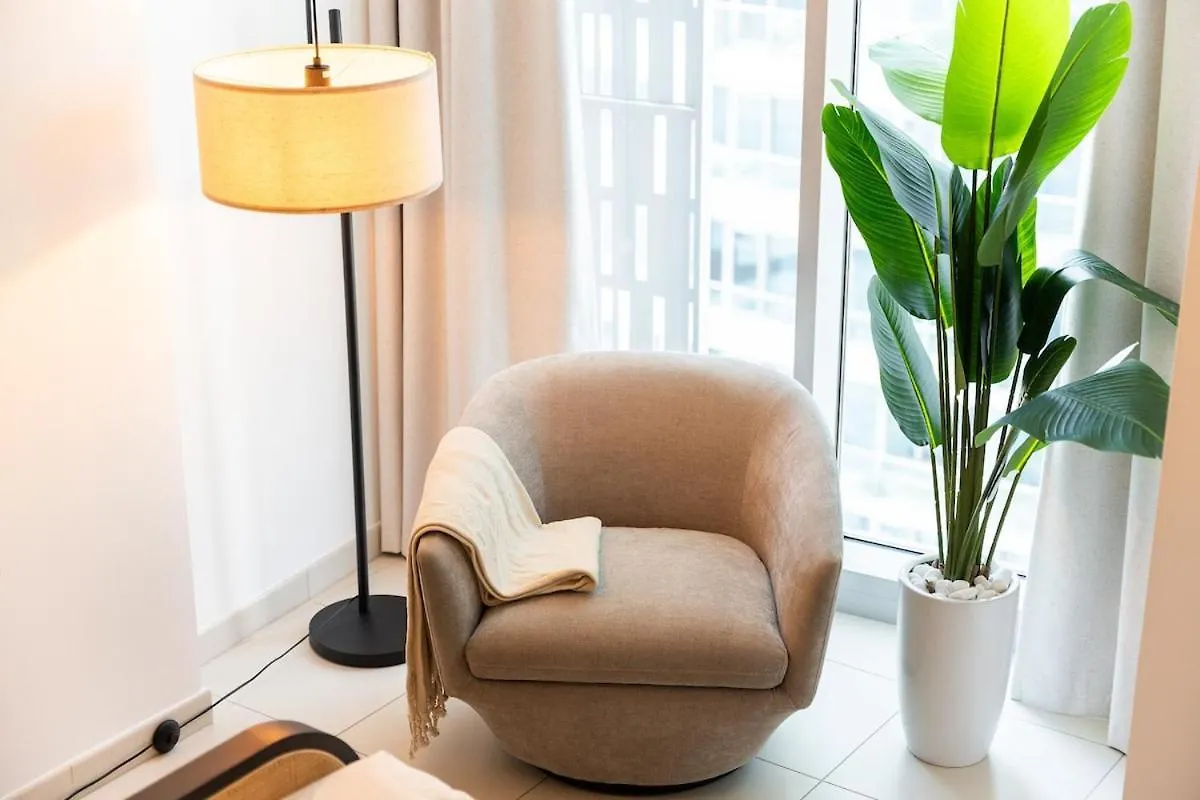 Upscale 2-Bedroom Flat In Dubai Marina United Arab Emirates