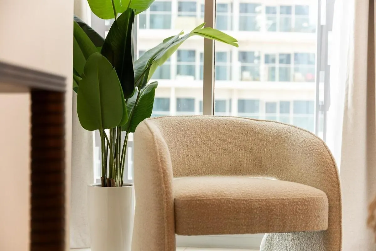 Upscale 2-Bedroom Flat In Dubai Marina United Arab Emirates